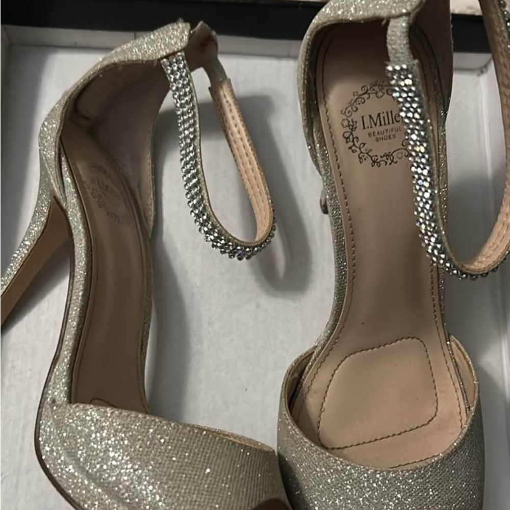 Women's Glittering Silver Heels
